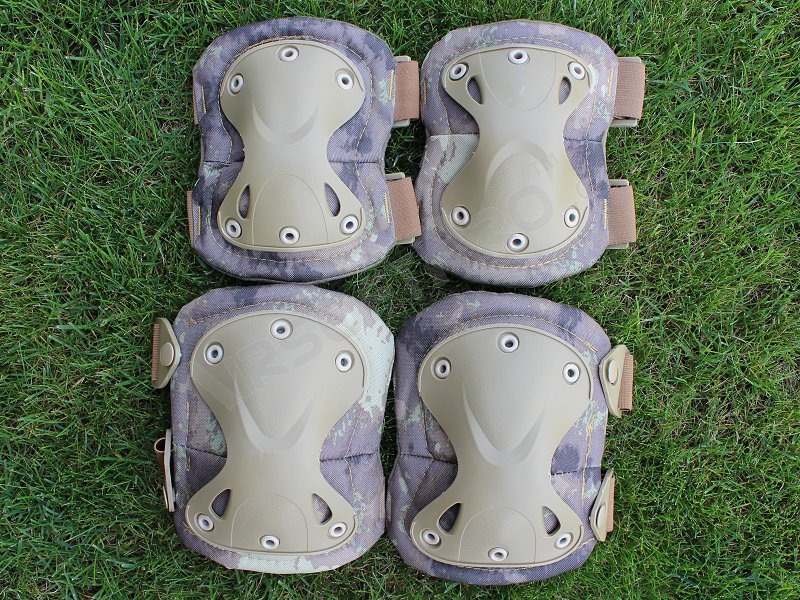 Tactical elbow and knee pad set - A-TACS AU [EmersonGear]