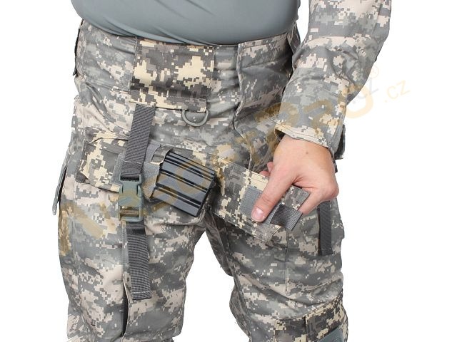 Tactical suit set Digital ACU with pads, size XL [EmersonGear]