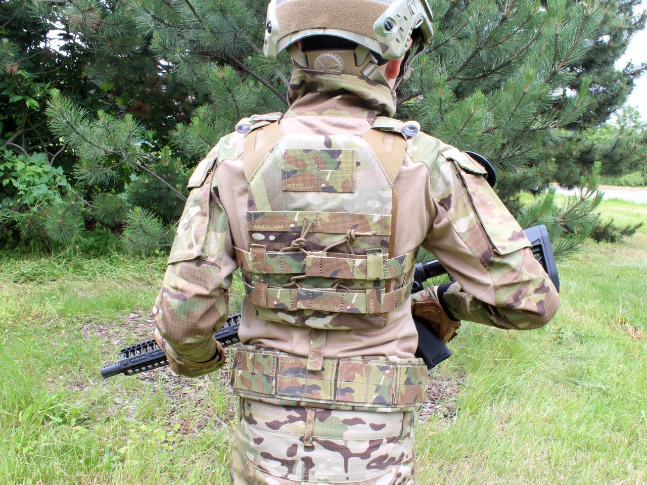 Dětská vesta s imitací plátů a dvojitou sumkou M4 Jumper Plate Carrier - Multicam [EmersonGear]