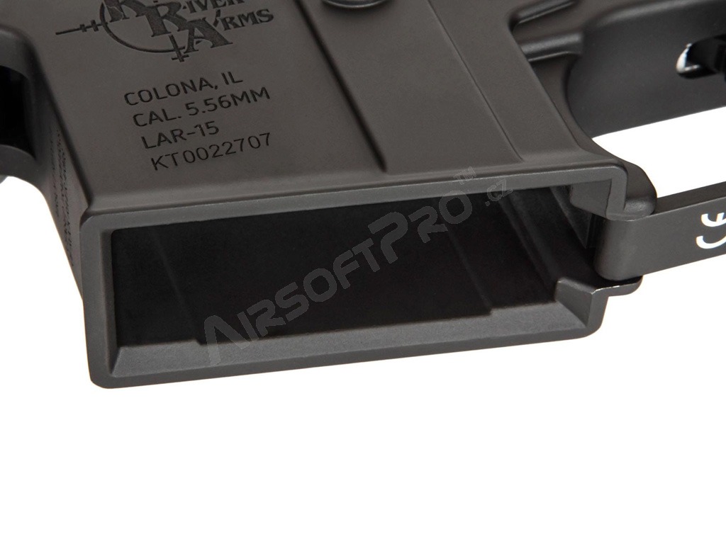 Airsoftová zbraň RRA SA-E05 EDGE 2.0™ - černá / TAN [Specna Arms]