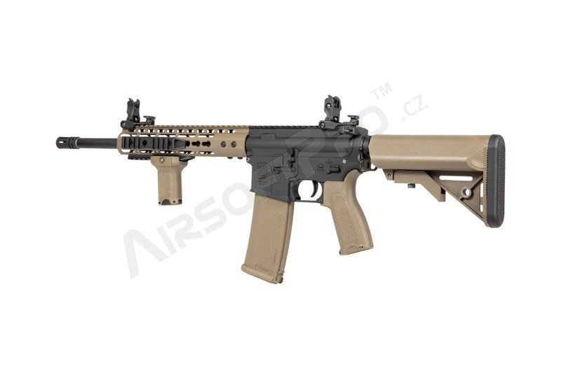 Airsoft rifle SA-E09 EDGE™ Carbine Replica - Half TAN [Specna Arms]
