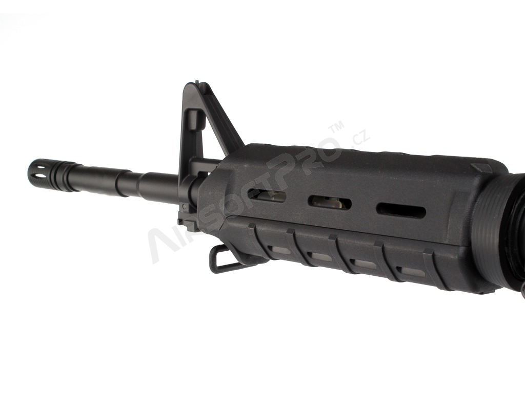 Airsoftová zbraň M4 MOE - celokov, černá [A&K]