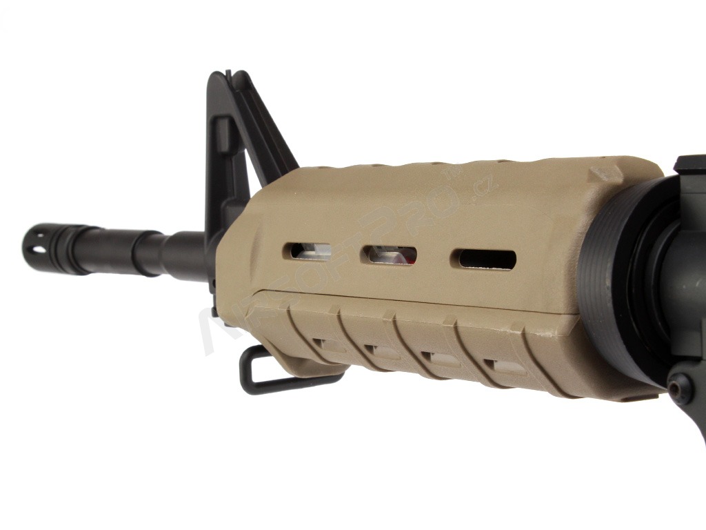 Airsoftová zbraň M4 MOE - celokov, TAN [A&K]