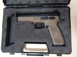 Pistolet airsoft CZ P-09 DT FDE, glissière métal, recul gaz + étui - SERVI [ASG]