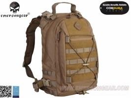 Vojenský batoh Operator s možností připevnění na vestu, 13,5L - Coyote Brown [EmersonGear]